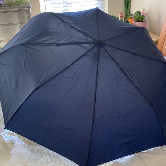 BMW Navy Blue Umbrella - Picture 5 of 7